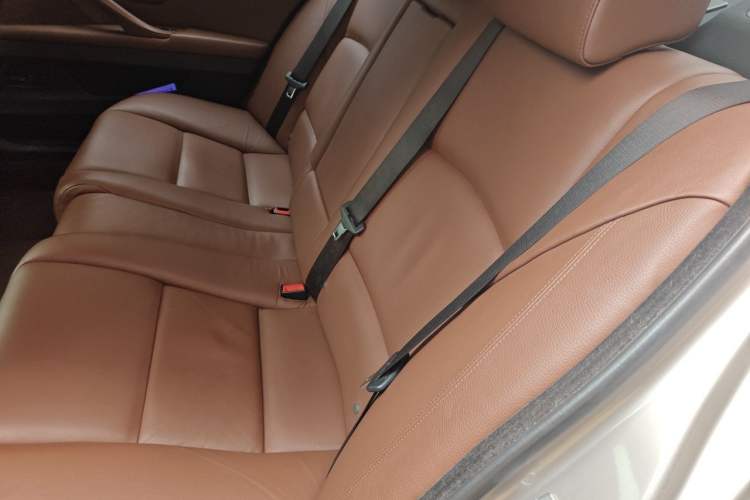 Used BMW 5 Series 2014 528Li Leading Model Left Rear Seat