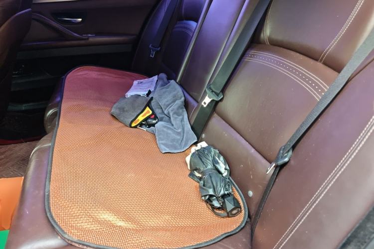 Used BMW 5 Series 2014 525Li Luxury Design Package Left Rear Seat