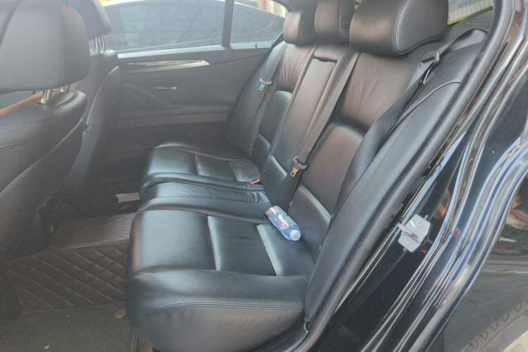 Used BMW 5 Series 2014 528Li xDrive Premium Edition Left Rear Seat
