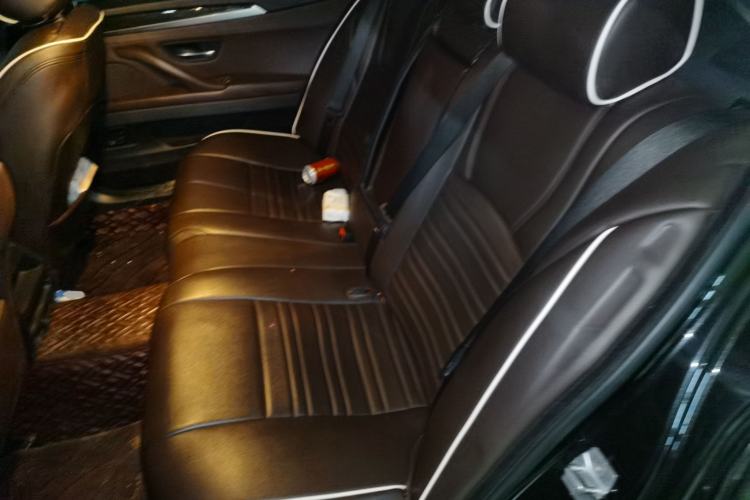Used BMW 5 Series 2014 525Li Luxury Design Package Left Rear Seat