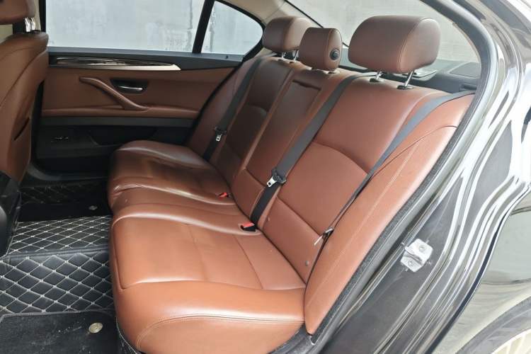 Used BMW 5 Series 2014 525Li Leading Model Left Rear Seat