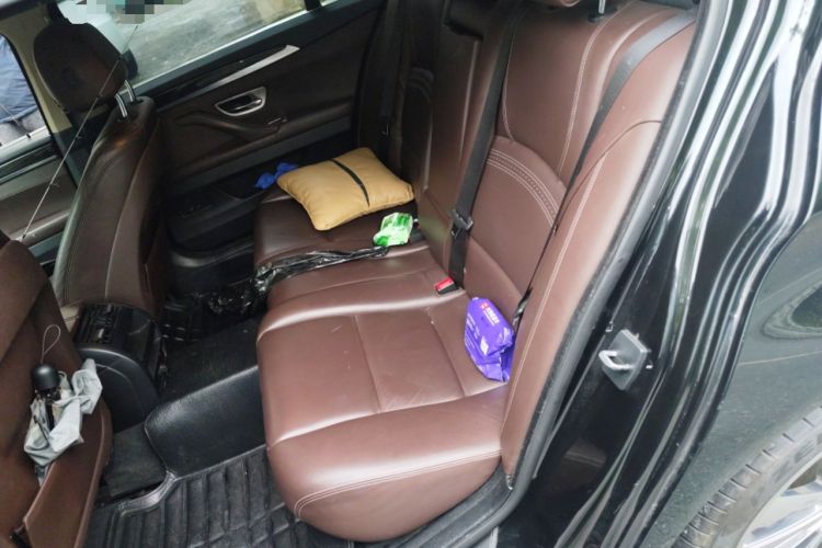 Used BMW 5 Series 2014 525Li Luxury Design Package Left Rear Seat