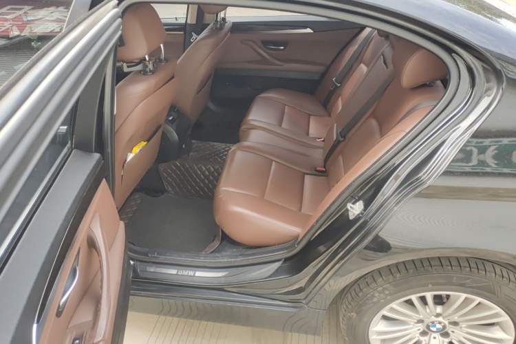 Used BMW 5 Series 2014 525Li Leading Model Left Rear Seat