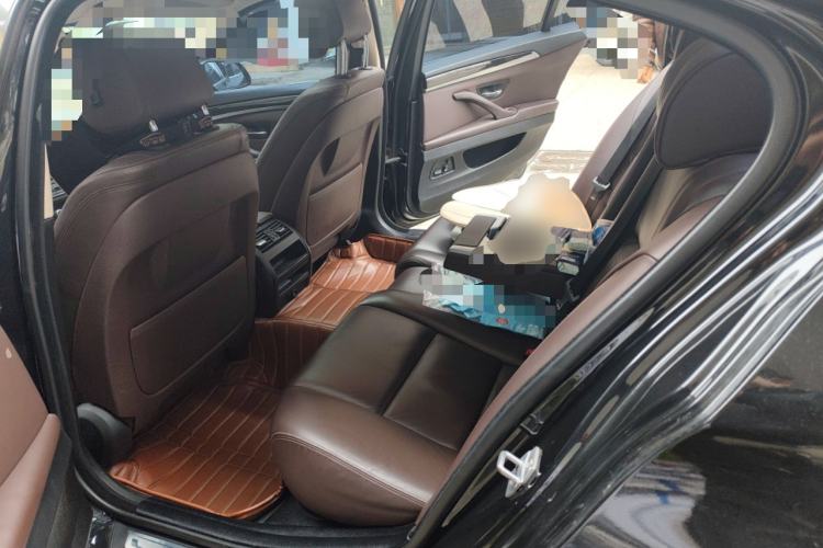 Used BMW 5 Series 2014 525Li Luxury Design Package Left Rear Seat