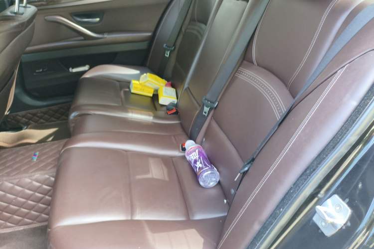 Used BMW 5 Series 2014 525Li Luxury Design Package Left Rear Seat