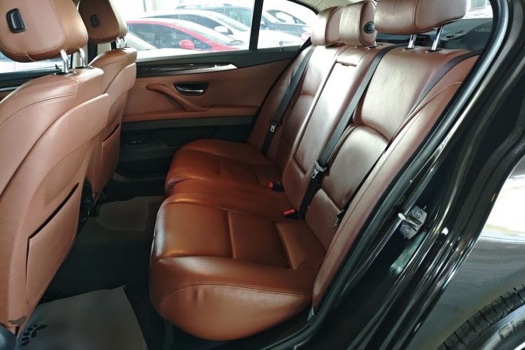 Used BMW 5 Series 2014 525Li Leading Model Left Rear Seat