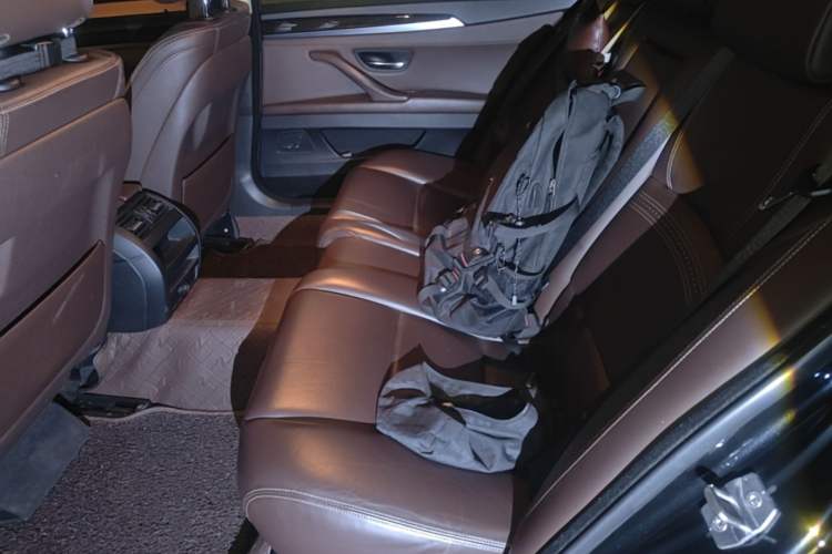 Used BMW 5 Series 2014 525Li Luxury Design Package Left Rear Seat
