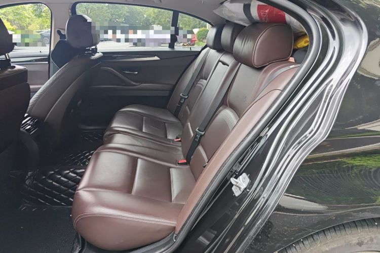 Used BMW 5 Series 2014 525Li Luxury Design Package Left Rear Seat