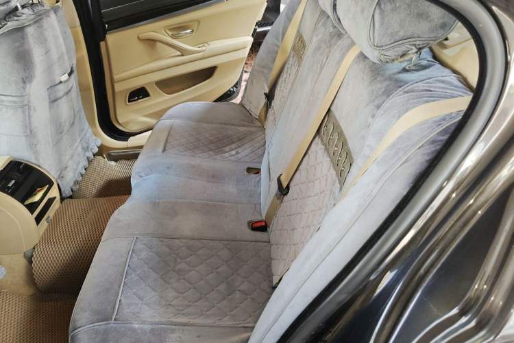 Used BMW 5 Series 2014 525Li Luxury Design Package Left Rear Seat