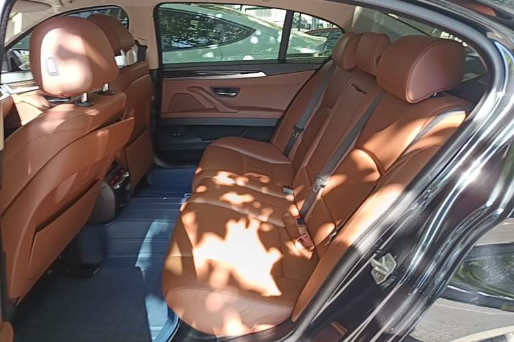 Used BMW 5 Series 2014 528Li Leading Model Left Rear Seat