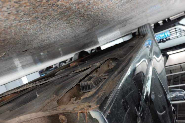 Used BMW 5 Series 2014 520Li Elegant Model Left Side Sill