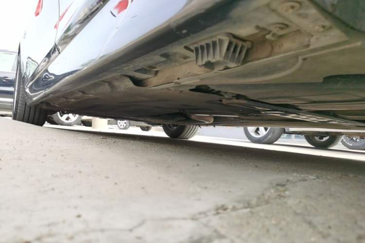 Used BMW 5 Series 2014 520Li Elegant Model Left Side Sill