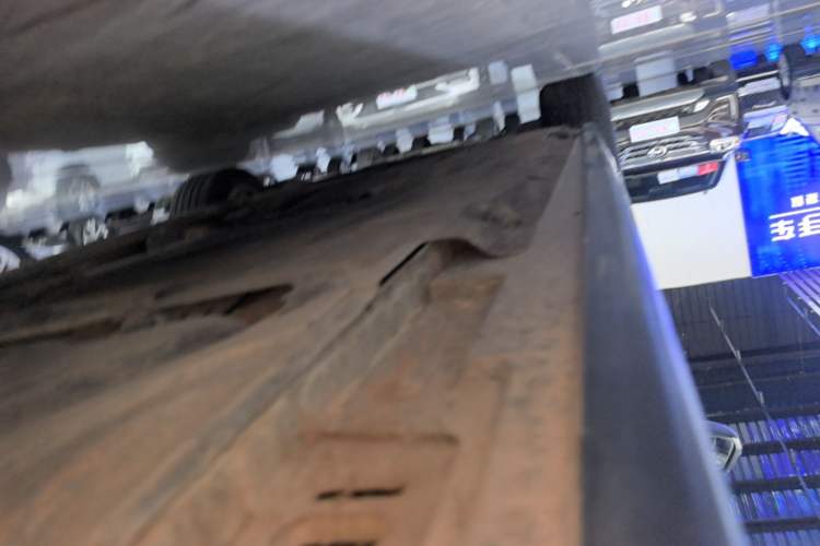 Used BMW 5 Series 2014 525Li Leading Model Left Side Sill