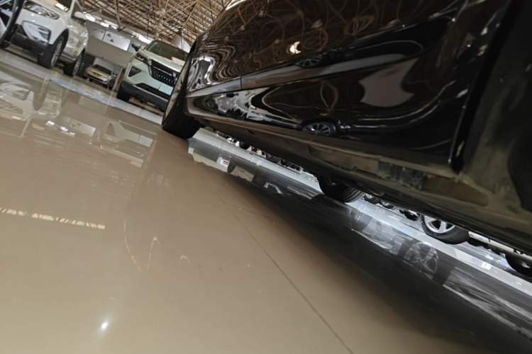 Used BMW 5 Series 2014 520Li Elegant Model Left Side Sill