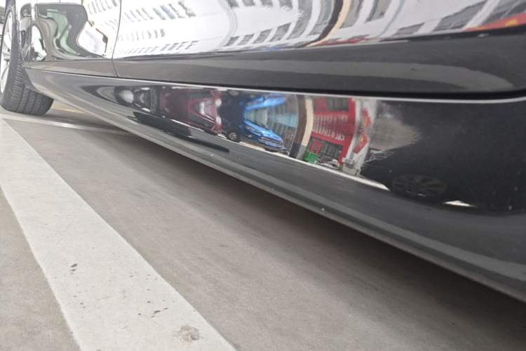 Used BMW 5 Series 2014 520Li Elegant Model Left Side Sill