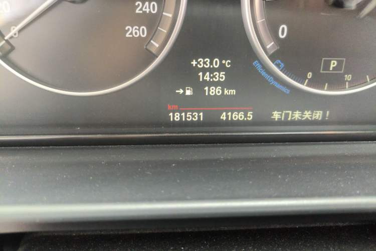 Used BMW 5 Series 2014 525Li Luxury Design Package Odometer Close Up