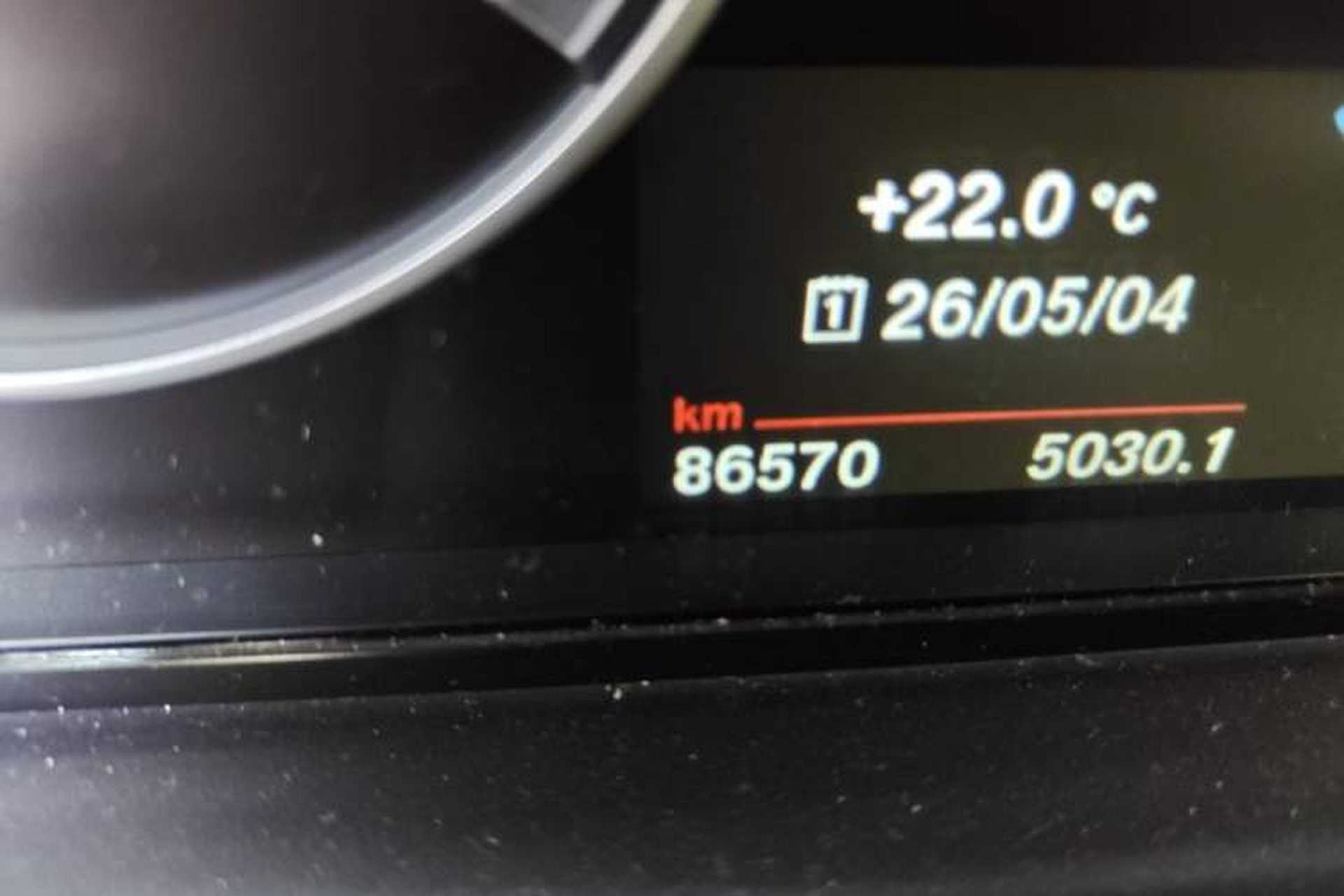 Used BMW 5 Series 2014 520Li Elegant Model Odometer Close Up