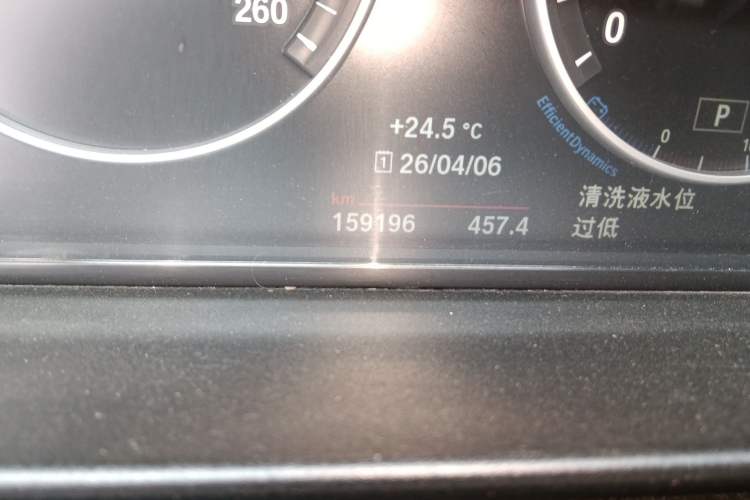 Used BMW 5 Series 2014 525Li Luxury Design Package Odometer Close Up