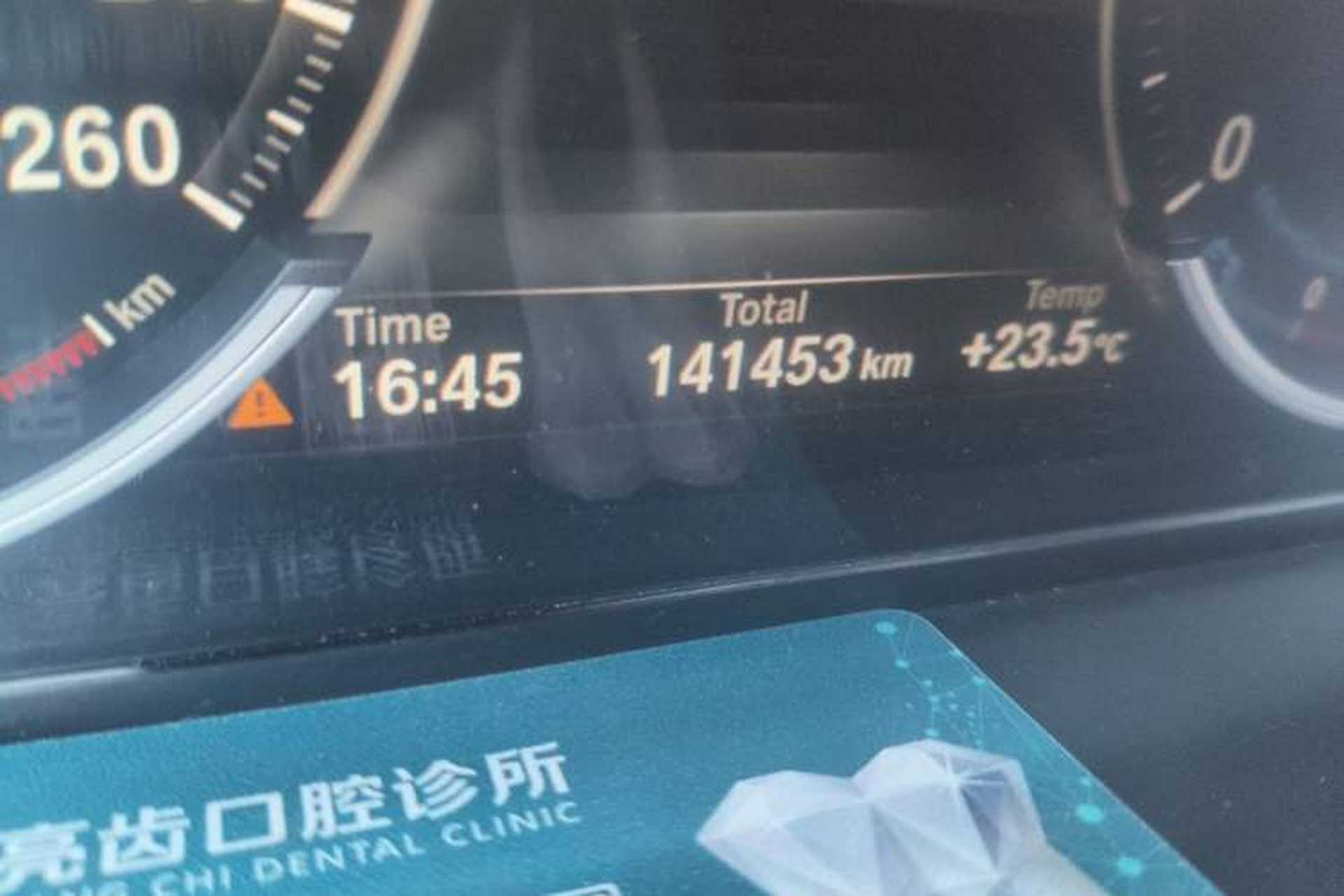 Used BMW 5 Series 2014 525Li Luxury Design Package Odometer Close Up
