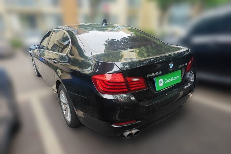 Used BMW 5 Series 2014 520Li Elegant Model Rear Left 45 Deg
