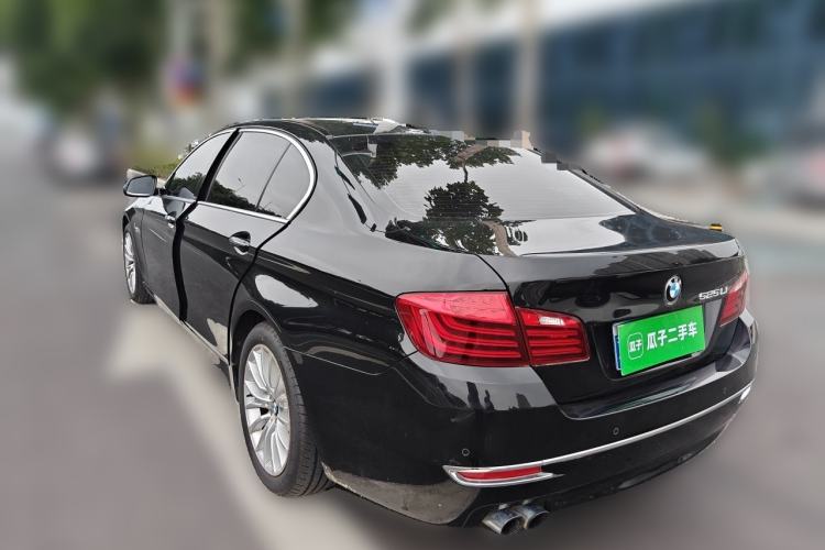 Used BMW 5 Series 2014 525Li Luxury Design Package Rear Left 45 Deg