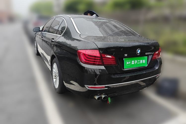 Used BMW 5 Series 2014 525Li Leading Model Rear Left 45 Deg