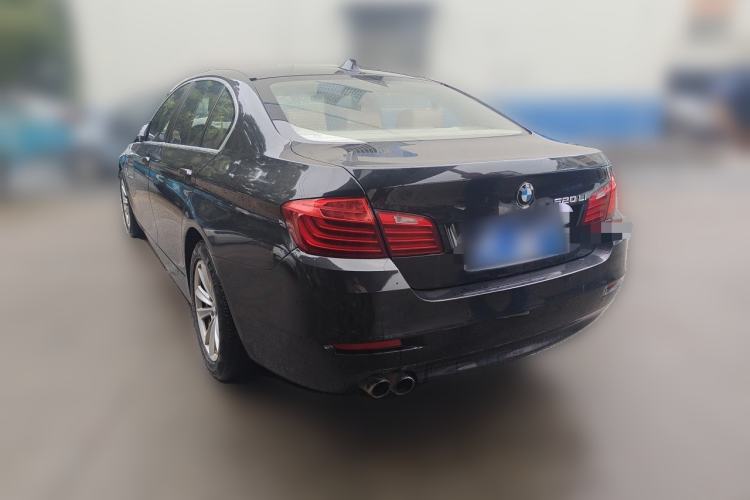 Used BMW 5 Series 2014 520Li Elegant Model Rear Left 45 Deg