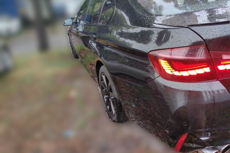 Used BMW 5 Series 2014 530Li Leading Model Rear Left 45 Deg