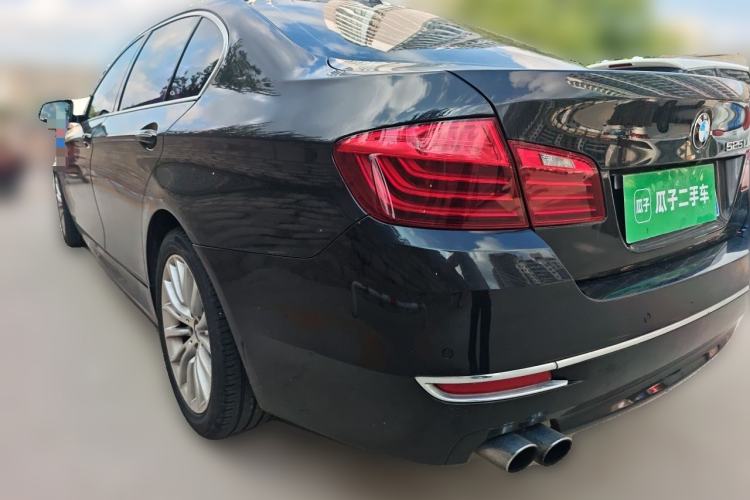 Used BMW 5 Series 2014 525Li Luxury Design Package Rear Left 45 Deg