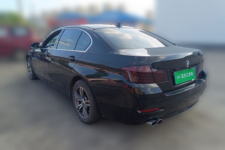 Used BMW 5 Series 2014 520Li Elegant Model Rear Left 45 Deg