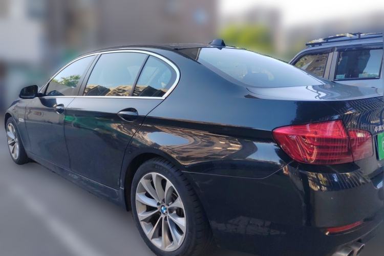 Used BMW 5 Series 2014 528Li Leading Model Rear Left 45 Deg