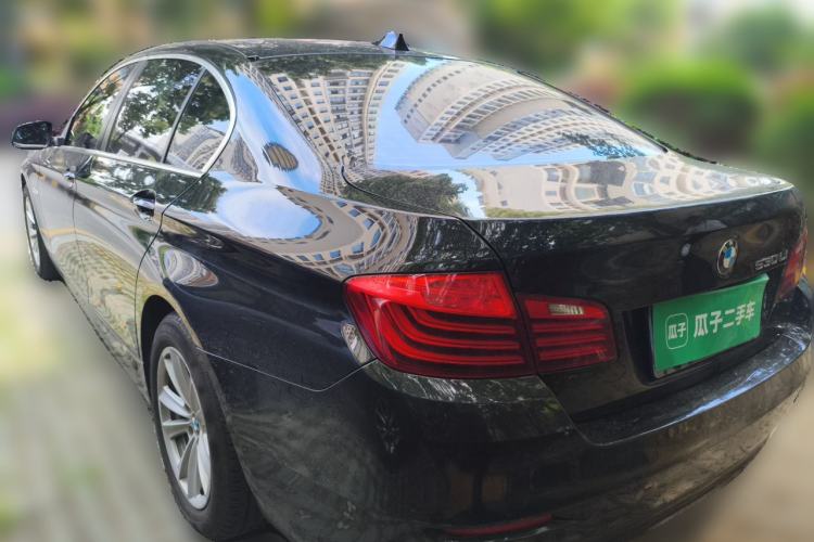 Used BMW 5 Series 2014 520Li Elegant Model Rear Left 45 Deg