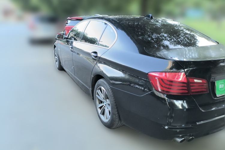 Used BMW 5 Series 2014 520Li Elegant Model Rear Left 45 Deg