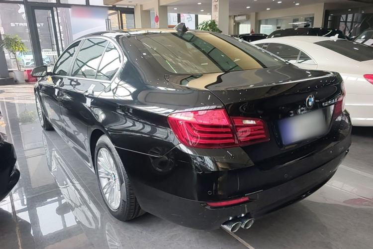 Used BMW 5 Series 2014 525Li Leading Model Rear Left 45 Deg