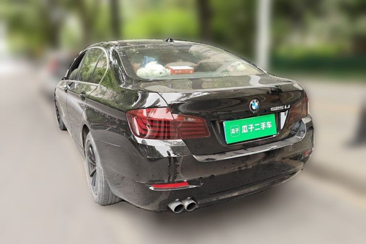 Used BMW 5 Series 2014 520Li Elegant Model Rear Left 45 Deg
