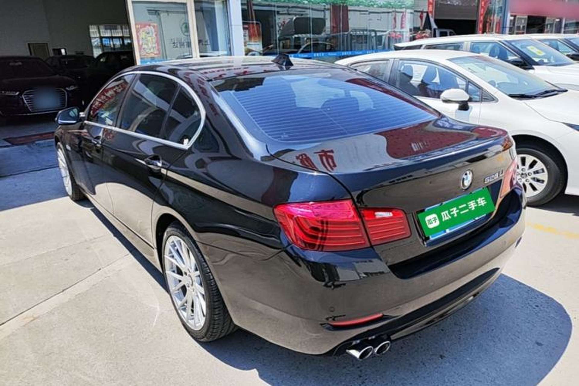 Used BMW 5 Series 2014 520Li Elegant Model Rear Left 45 Deg