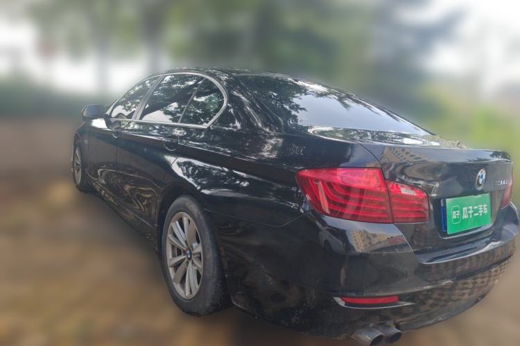 Used BMW 5 Series 2014 520Li Elegant Model Rear Left 45 Deg