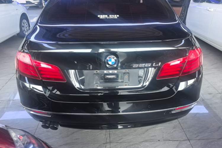 Used BMW 5 Series 2014 525Li Leading Model Rear