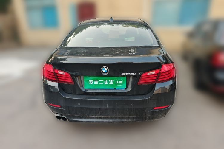 Used BMW 5 Series 2014 525Li Leading Model Rear