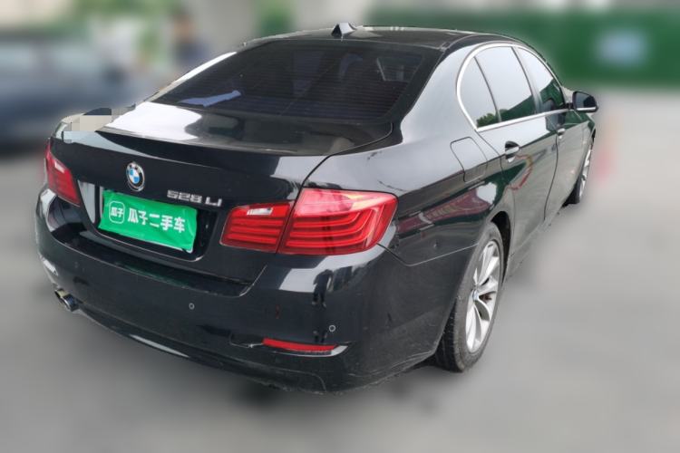 Used BMW 5 Series 2014 528Li Leading Model Rear Right 45 Deg