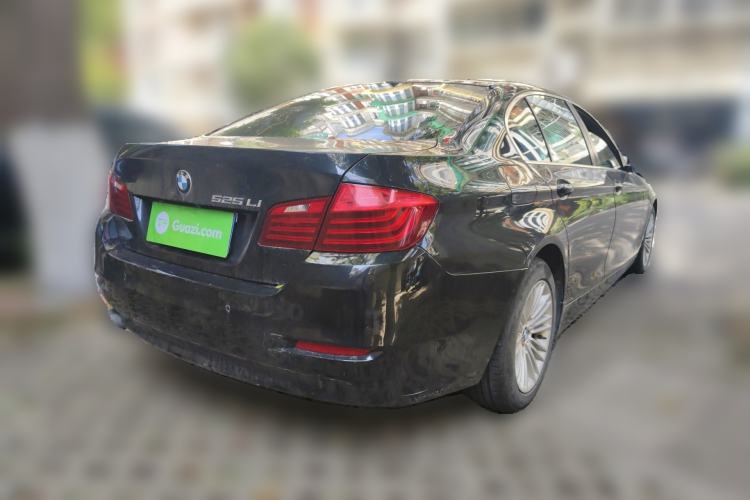 Used BMW 5 Series 2014 525Li Leading Model Rear Right 45 Deg