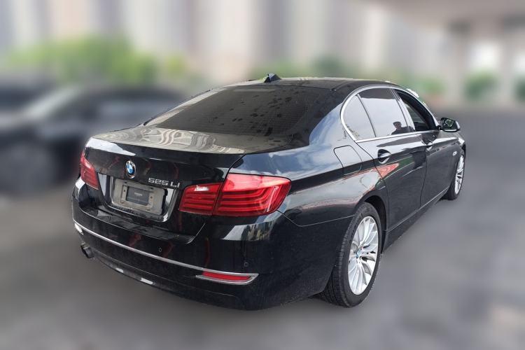 Used BMW 5 Series 2014 525Li Luxury Design Package Rear Right 45 Deg
