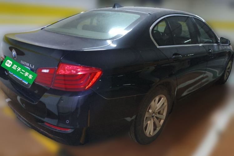Used BMW 5 Series 2014 520Li Elegant Model Rear Right 45 Deg