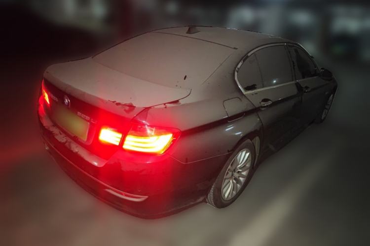 Used BMW 5 Series 2014 525Li Luxury Design Package Rear Right 45 Deg