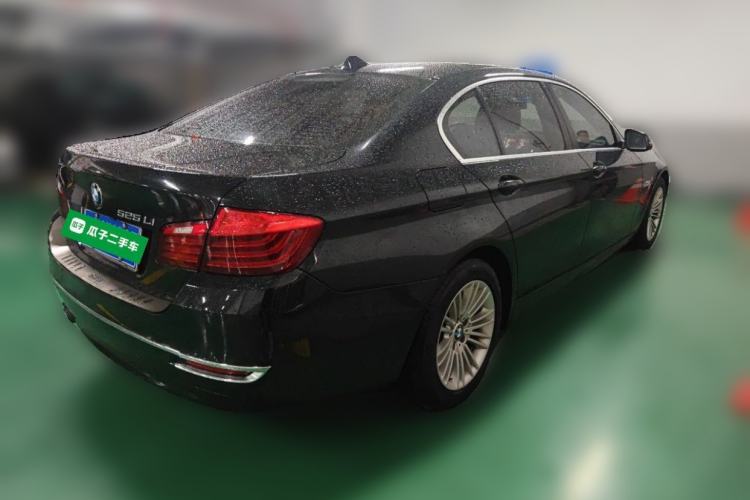 Used BMW 5 Series 2014 525Li Leading Model Rear Right 45 Deg
