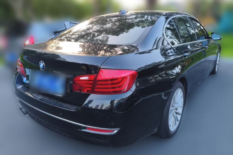 Used BMW 5 Series 2014 525Li Luxury Design Package Rear Right 45 Deg