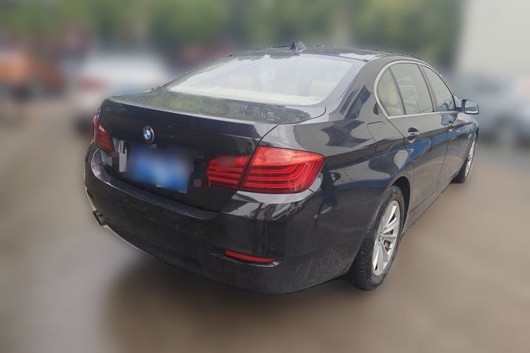 Used BMW 5 Series 2014 520Li Elegant Model Rear Right 45 Deg