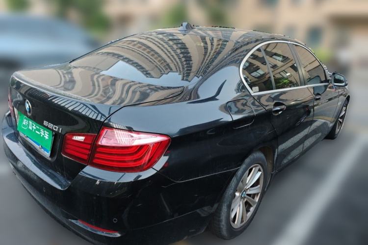 Used BMW 5 Series 2014 520i Elegant Edition Rear Right 45 Deg