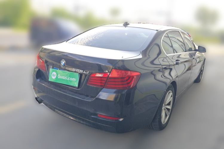 Used BMW 5 Series 2014 520Li Elegant Model Rear Right 45 Deg