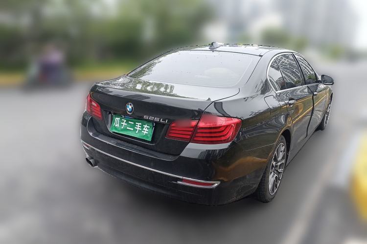 Used BMW 5 Series 2014 525Li Luxury Design Package Rear Right 45 Deg